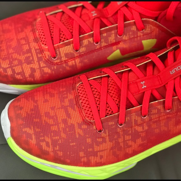 Under Armour Athletics Shoe For Men Size 10 New - Picture 6 of 8